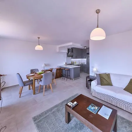 Braeside Apartment